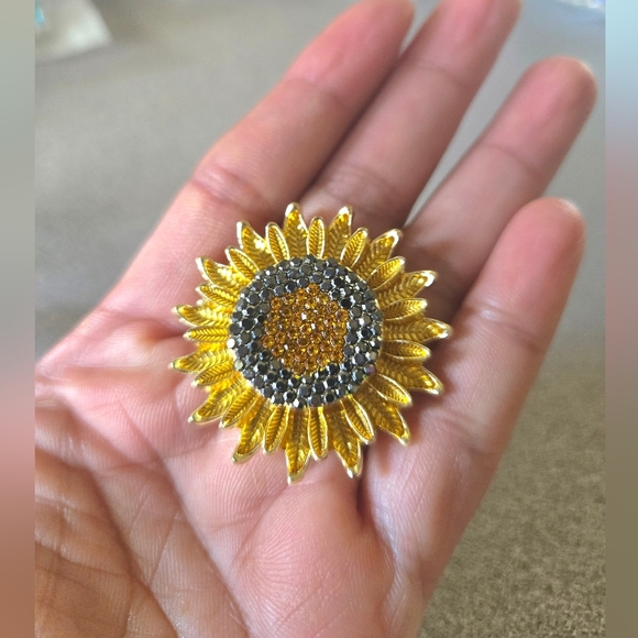 Sunflower Rhinestone Brooch Pin Gold and Black - Picture 5 of 6